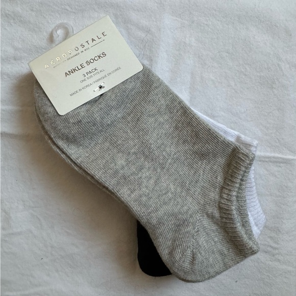 Aeropostale - Variety Pack Ankle socks - 9 Pairs - One Size - Picture 4 of 5